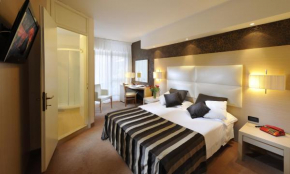 Гостиница Hotel Conca Verde  Линьяно Пинета